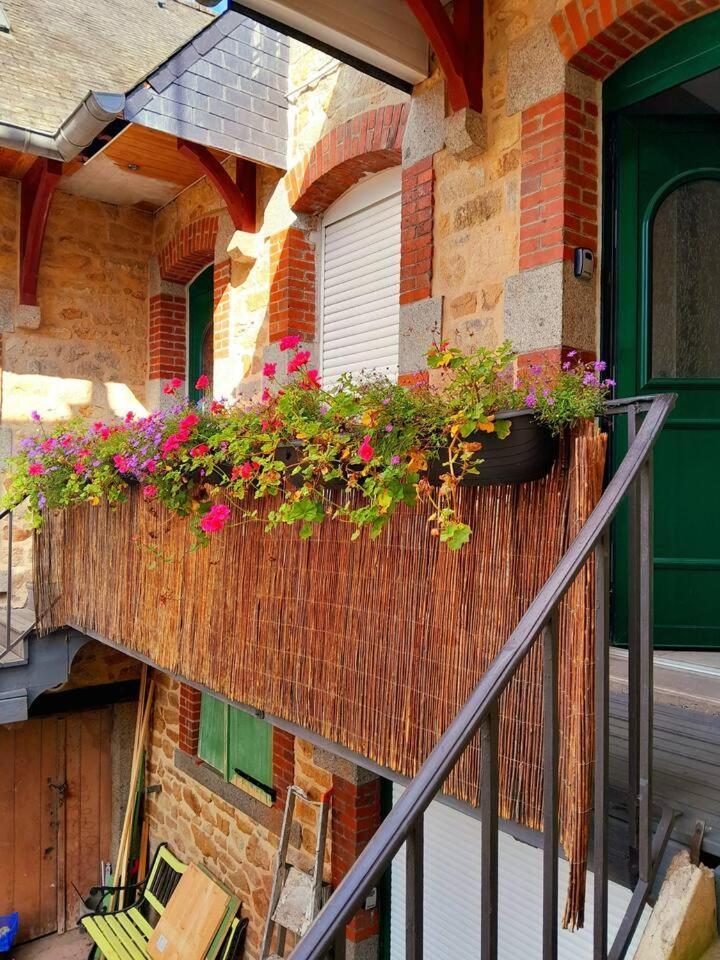 Les Gites De Lyly Pontorson Exterior foto